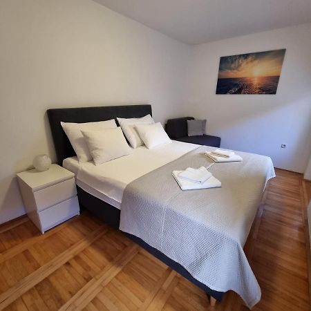Apartments Ivana Rab 拉布 外观 照片