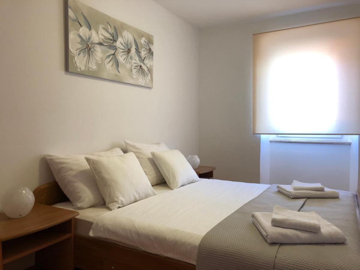 Apartments Ivana Rab 拉布 外观 照片