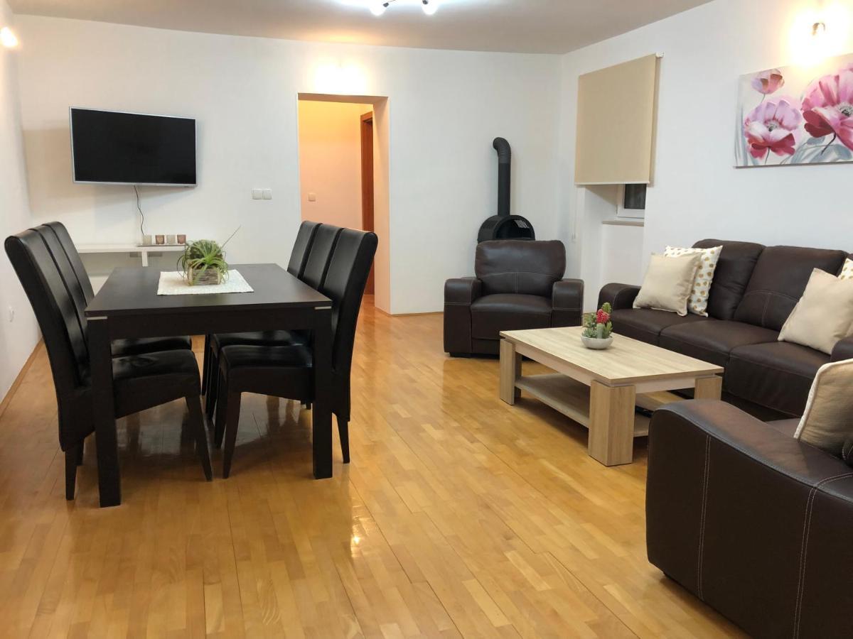 Apartments Ivana Rab 拉布 外观 照片