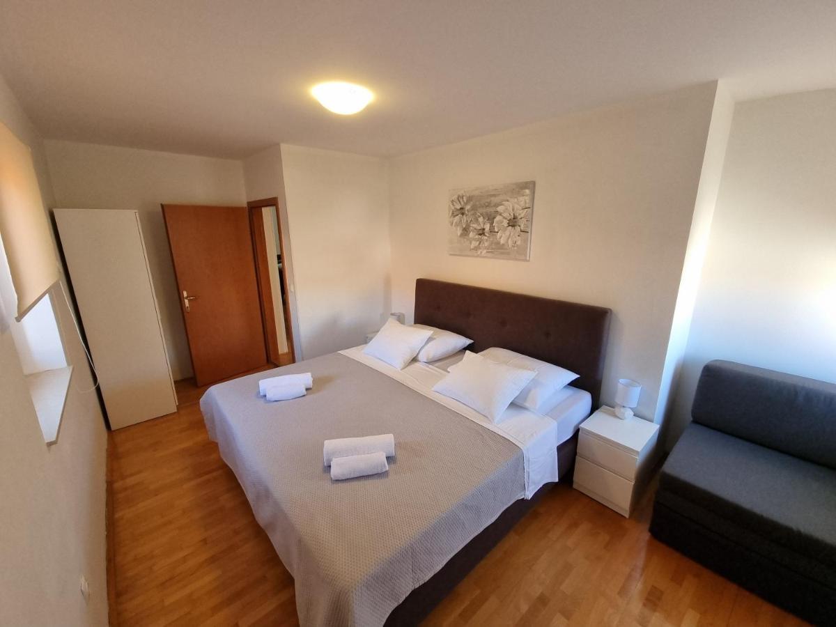 Apartments Ivana Rab 拉布 外观 照片
